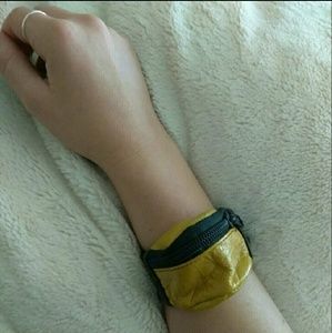 Ecuadorian handmade coin wristlets - FOR TRAVELERS